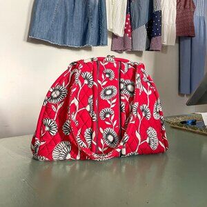 EUC Red Vera Bradley Deco Daisy 2011 Print Eloise Purse